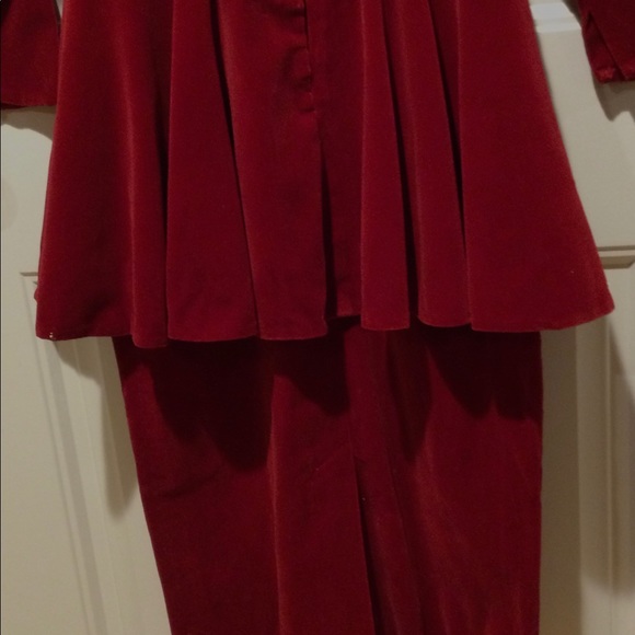 Gorgeous!!! Vintage Royal Red Velvet Dress W Sm - Picture 4 of 9